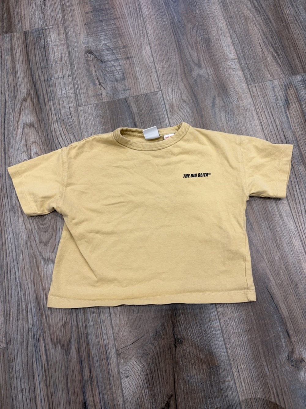 🦄5/25 Zara Yellow Crewneck T‑Shirt